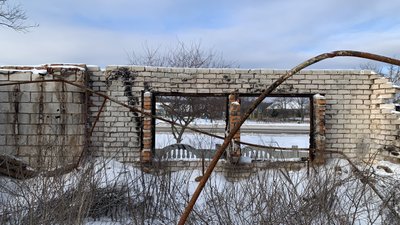 Старий Салтів зруйноване майно Старий Салтів зруйноване майно