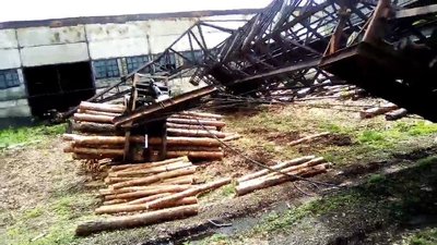 На Донеччині впав вантажний кран: травмована жінка в лікарні На Донеччині впав вантажний кран: травмована жінка в лікарні