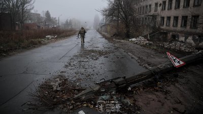 Український військовий у Костянтинівці