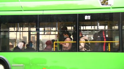 У Житомирі контролери перевіряють дотримання маскового режиму в транспорті