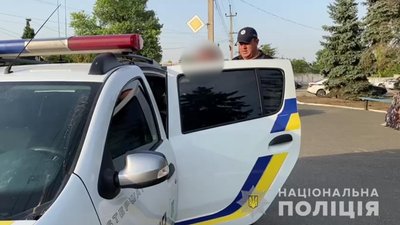 На сміттєзвалищі під Одесою знайшли тіло оголеної жінки. ФОТО На сміттєзвалищі під Одесою знайшли тіло оголеної жінки. ФОТО