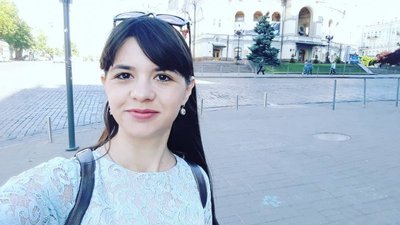 На карантині Христина Ярема почала записувати короткі уроки з української мови На карантині Христина Ярема почала записувати короткі уроки з української мови