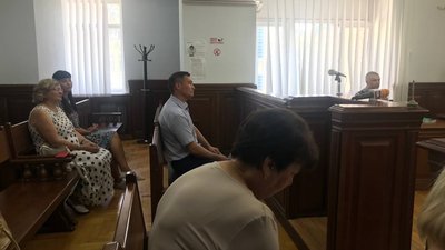 У Тернополі в суді розглядали справу вчителя, якого відсторонили від роботи У Тернополі в суді розглядали справу вчителя, якого відсторонили від роботи