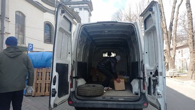 У Тернополі зібрали допомогу для жителів Гостомеля У Тернополі зібрали допомогу для жителів Гостомеля