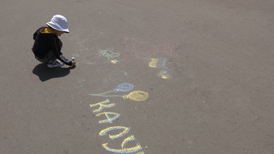 Носять панамки та слухають пісню "Stefania". Як реагували калушани на перемогу Kalush Orchestra на Євробаченні 2022 Носять панамки та слухають пісню "Stefania". Як реагували калушани на перемогу Kalush Orchestra на Євробаченні 2022