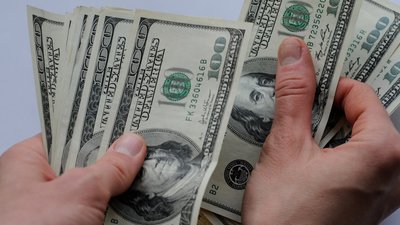100 доларів від Віталія Кіма: очільник області сказав, що платитиме тим, хто виявить корегувальників