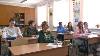 Історію на НМТ обирає більшість випускників