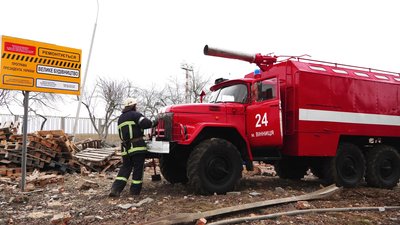 Поблизу Вінниці пролунала серія вибухів: що відомо Поблизу Вінниці пролунала серія вибухів: що відомо