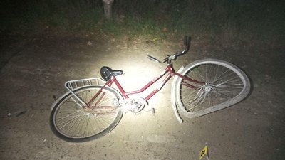 Рівненщина: неповнолітній мотоцикліст врізався у велосипедиста – чоловік загинув Рівненщина: неповнолітній мотоцикліст врізався у велосипедиста – чоловік загинув