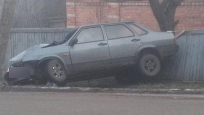 Побили власника та викрали автівку: на Харківщині поліція затримала 2 чоловіків Побили власника та викрали автівку: на Харківщині поліція затримала 2 чоловіків