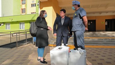 До Криму з Росії поставили міні-лабораторію для експрес-діагностики COVID-19