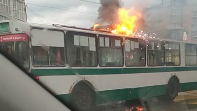 У Хмельницькому загорівся тролейбус: що сталося