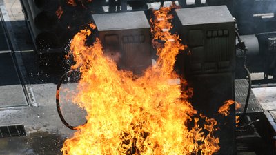 Загинув чоловік, пошкоджено АЗС наслідки атак на Миколаївщині