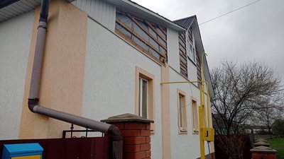 "Наче решето". У березні військові РФ обстріляли Велику Писарівку на Сумщині "Наче решето". У березні військові РФ обстріляли Велику Писарівку на Сумщині