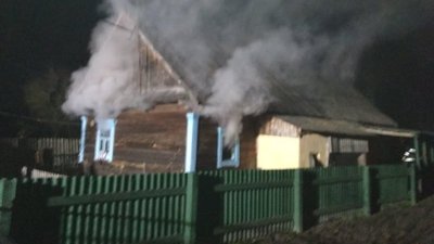 Волинські рятувальники врятували трьох людей і загасили 16 підпалів сухої трави Волинські рятувальники врятували трьох людей і загасили 16 підпалів сухої трави