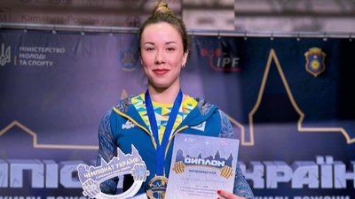 Атлети Сумщини подовжують брати медалі чемпіонат України з класичного жиму лежачи Атлети Сумщини подовжують брати медалі чемпіонат України з класичного жиму лежачи