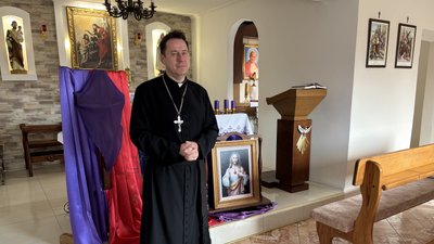 "Україна — це моя місія". Історія священника з Польщі, який живе у Первомайську та волонтерить "Україна — це моя місія". Історія священника з Польщі, який живе у Первомайську та волонтерить
