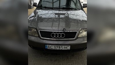 Цигарки в баку для бензину: волинянка намагалась провезти через кордон контрабанду Цигарки в баку для бензину: волинянка намагалась провезти через кордон контрабанду