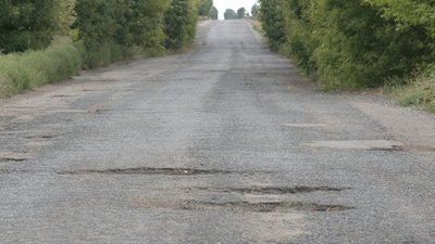 Три кілометри вздовж села: на Балаклійщині вперше за 20 років розпочали капремонт дороги Три кілометри вздовж села: на Балаклійщині вперше за 20 років розпочали капремонт дороги