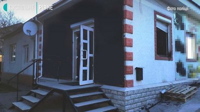 Пожежа на Рівненщині: у Дубні підпалили суші-бар