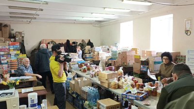 Акція "Великодній кошик для солдата": тернопільські волонтери везуть допомогу у 7 областей Акція "Великодній кошик для солдата": тернопільські волонтери везуть допомогу у 7 областей