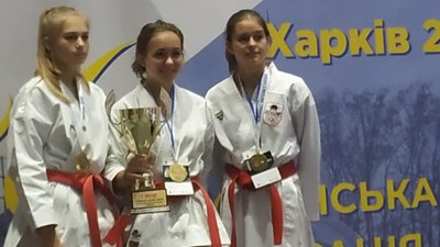Каратисти Житомирщини привезли з Чемпіонату України комплект нагород Каратисти Житомирщини привезли з Чемпіонату України комплект нагород