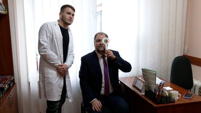 У Рівному безоплатно обстежують зір. Де та коли приймають пацієнтів