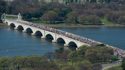 Протести Без Королів у США