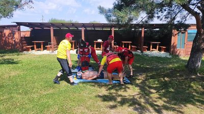 Львівські рятувальники провели навчання правильного поводження на воді Львівські рятувальники провели навчання правильного поводження на воді