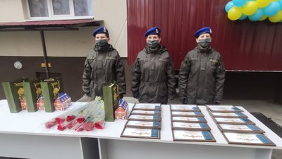 72 родини військовослужбовців Нацгвардії отримали сертифікати на житло в Тернополі 72 родини військовослужбовців Нацгвардії отримали сертифікати на житло в Тернополі