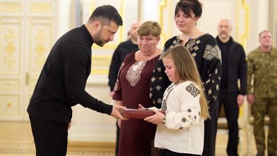 Президент вручив орден "Золота зірка" родині Героя України Віталія Шевченка із Полтавщини