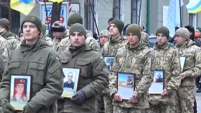 Хода та панахида: у Франківську вшанують пам'ять захисників Донецького аеропорту