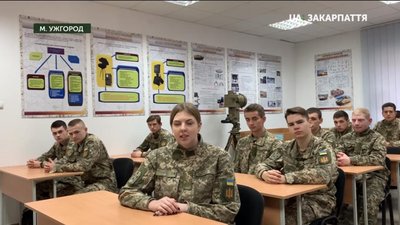 Студенти кафедри військової підготовки УжНУ взяли участь у відзначенні Дня Збройних сил України