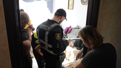 Знайшли зброю вдома. У Львові восьмикласника госпіталізували із пораненням в груди Знайшли зброю вдома. У Львові восьмикласника госпіталізували із пораненням в груди