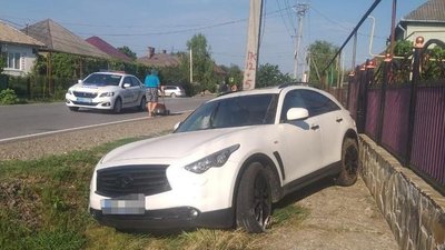 На Мукачівщині нетверезий водій збив чоловіка