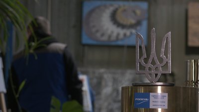 "Гільзи перемоги": у Черкасах створюють гравюри на рештках артилерійських снарядів "Гільзи перемоги": у Черкасах створюють гравюри на рештках артилерійських снарядів
