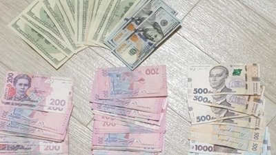 Сім тисяч доларів за нанесення тяжких тілесних. На Одещині судитимуть голову селищної ради