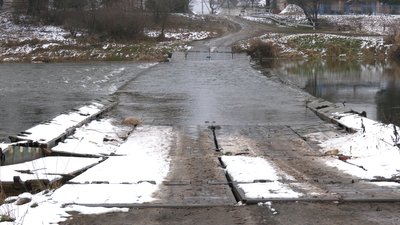 "Мені цей міст треба, як Бог з неба": як реагують в селах Рівненщини на затоплену переправу "Мені цей міст треба, як Бог з неба": як реагують в селах Рівненщини на затоплену переправу
