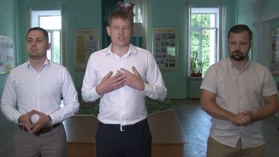 Представники фракцій – Едуард Волков від «Рідного міста», Юліан Матвійчук від «Свободи» та Юрій Бражник зі «Слуги народу» Представники фракцій – Едуард Волков від «Рідного міста», Юліан Матвійчук від «Свободи» та Юрій Бражник зі «Слуги народу»