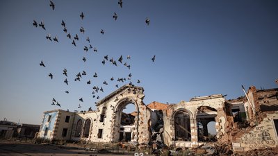 Знищена будівля у Костянтинівці