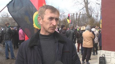 Премії працівникам селищної ради виплачувалися з фонду заробітної плати, передбаченого згідно затвердженого штатного розпису, каже голова громади Сергій Волковинський. Фото: Суспільне. Поділля. Премії працівникам селищної ради виплачувалися з фонду заробітної плати, передбаченого згідно затвердженого штатного розпису, каже голова громади Сергій Волковинський. Фото: Суспільне. Поділля.