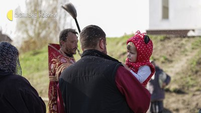 "Повертаємось до мирного життя": як святкують Великдень у Бучі. Фоторепортаж "Повертаємось до мирного життя": як святкують Великдень у Бучі. Фоторепортаж