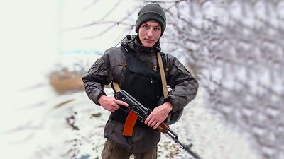 Боєць у полоні Боєць у полоні