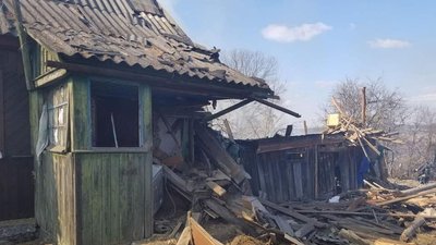 Російські військові вдруге обстріляли з повітря село на Житомирщині Російські військові вдруге обстріляли з повітря село на Житомирщині
