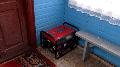 Прислухаються до вибухів і чекають на перемогу: як живуть самотні пенсіонери у терцентрі на прикордонні Прислухаються до вибухів і чекають на перемогу: як живуть самотні пенсіонери у терцентрі на прикордонні