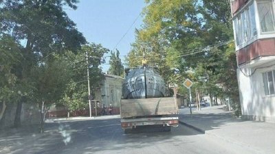 Кримські партизани виявили транспортування військового катера вглиб Криму