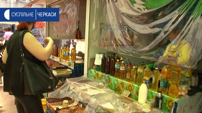 Перевірили ринки у Черкасах: як діє послаблення карантину Перевірили ринки у Черкасах: як діє послаблення карантину