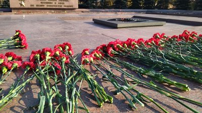 У Миколаєві покладанням квітів відзначили День вигнання нацистських окупантів з України