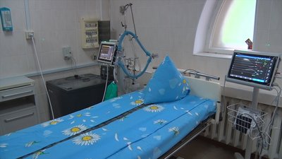 Миколаївська обласна клінічна лікарня отримала апарат штучної вентиляції легенів і монітор пацієнта