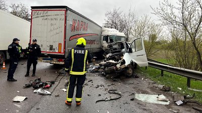 Смертельна ДТП на Рівненщині: рух на трасі Київ — Чоп ускладнений